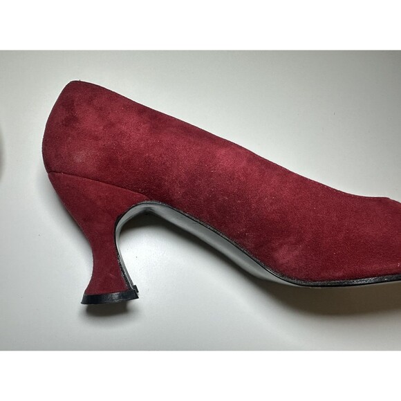 Stuart Weiztman Red Suede Square Toe Heels Pumps Women's Narrow 7.5 N - Picture 9 of 16